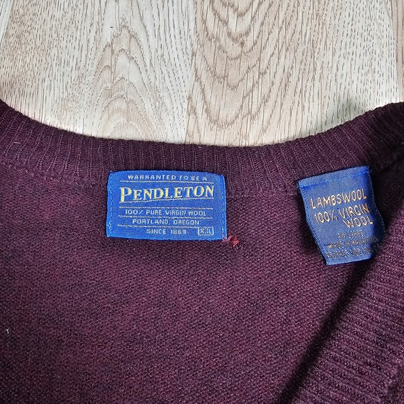 Pendleton Lambs Wool Sweater Men 2XL‎ Burgundy Red V-Neck Pullover Grandpa - Picture 2 of 9